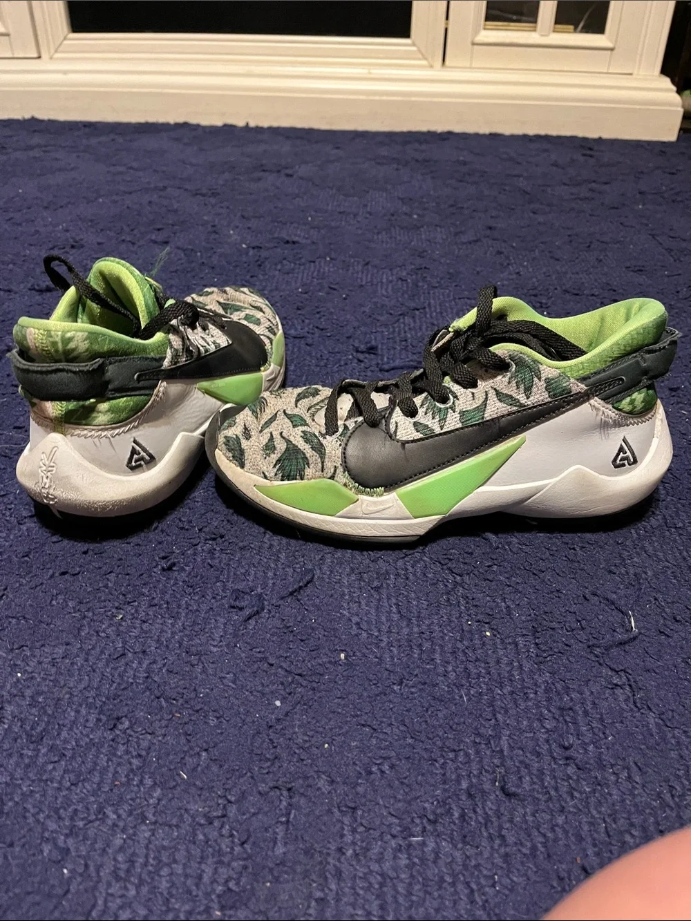Nike Kids Sneakers in Green, Black and White with Leaf Print